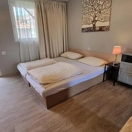 Bolek Hotel *